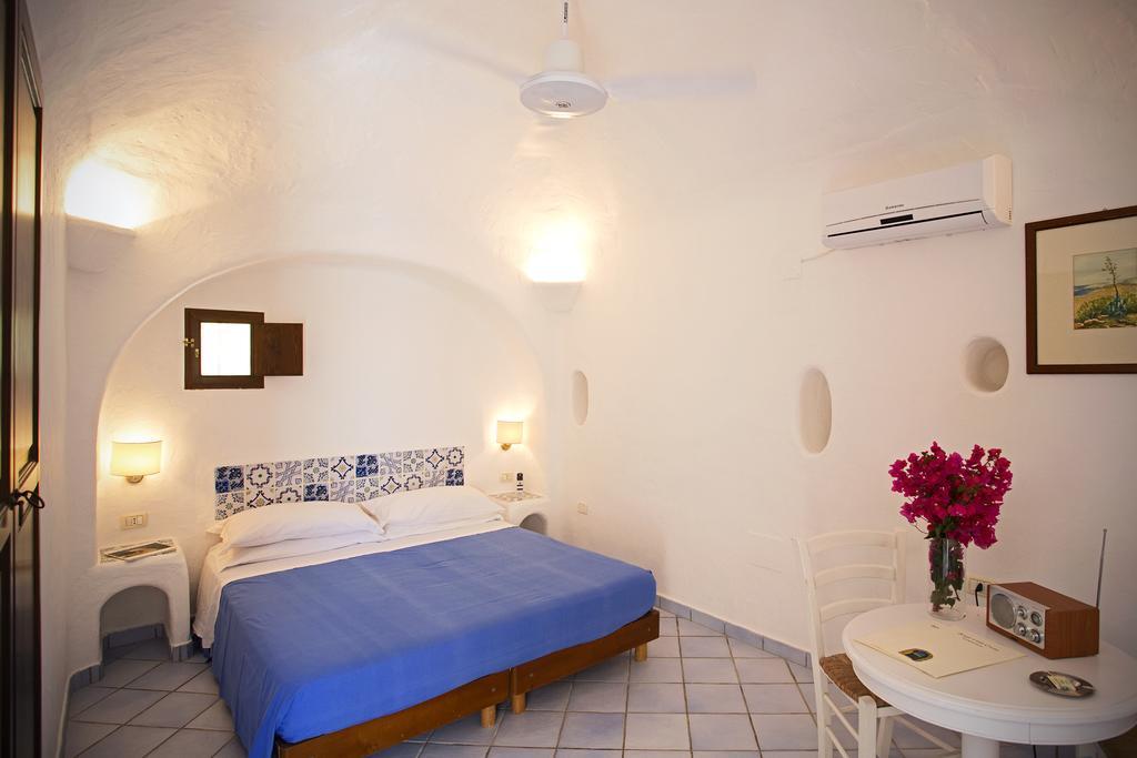 I Dammusi Di Borgo Cala Creta Hotel Lampedusa Bilik gambar